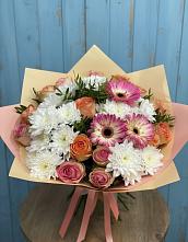 Букет цветов из:  Розы, Герберы и Хризантемы в Сарс