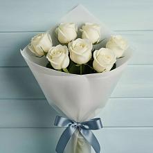Букет 7 Белых роз Эдлесс Лав в Сарс
