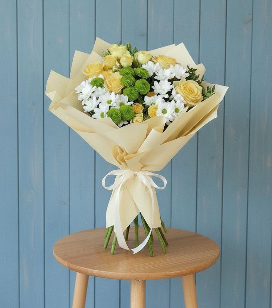 Букет цветов из: Хризантемы и Розы в Сарс
