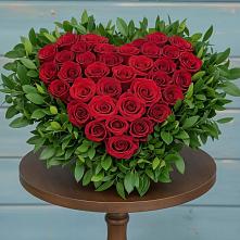 Цветочная композиция из Розы в виде сердца #REPLACE_PRED# Сарс