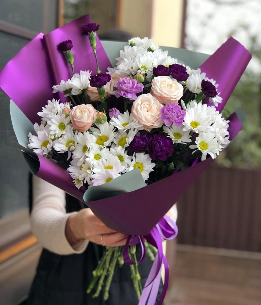 Букет цветов из: Хризантемы, Гвоздики и Розы в Сарс