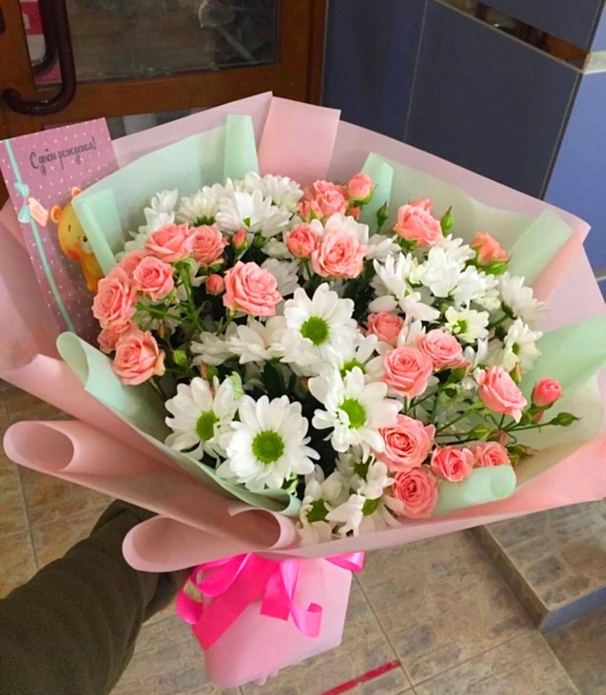 Букет цветов из: Розы и Хризантемы в Сарс