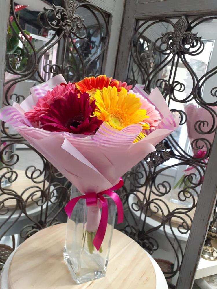 Букет цветов из: Герберы в Сарс