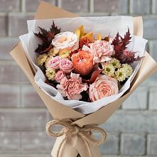Букет цветов из:  Гвоздики, Хризантемы и Розы в Сарс