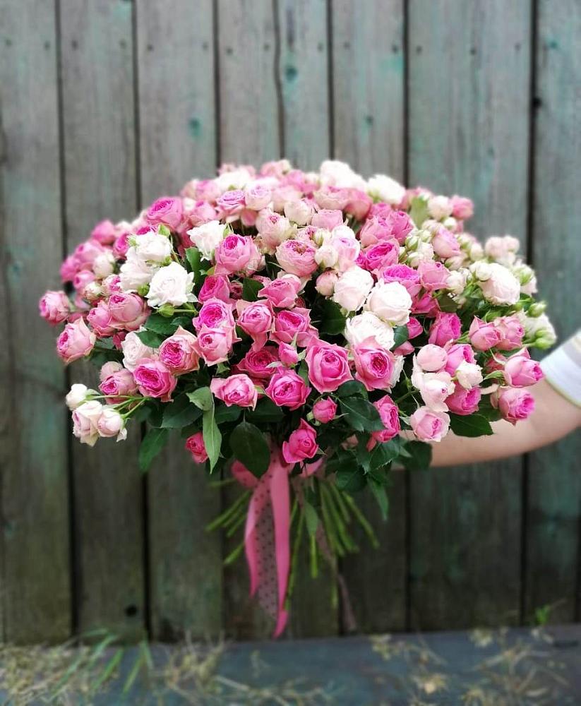 Букет Розовые кустовые розы Натали и Лав Лидия в Сарс