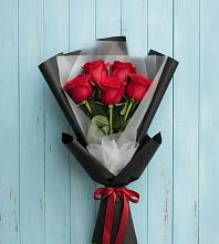 Букет цветов из:  Розы в Сарс