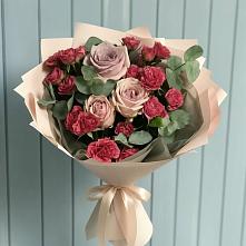 Букет цветов из:  Гвоздики и Розы в Сарс