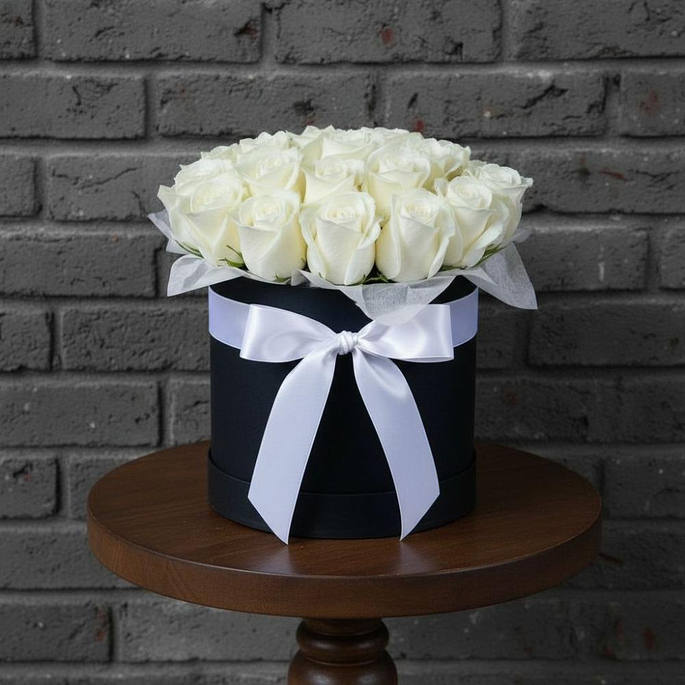 Цветочная композиция из Розы в шляпной коробке в Сарс