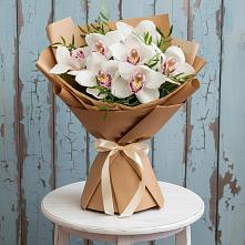 Букет цветов из:  Орхидеи и Розы в Сарс